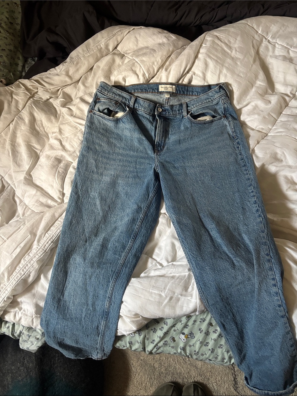Abercrombie & Fitch Curve Love Straight Leg Jeans